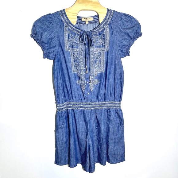 VAC Jeans Romper‎ Embroidered Chambray Drawstring Waist Short Sleeve Medium - Picture 1 of 9
